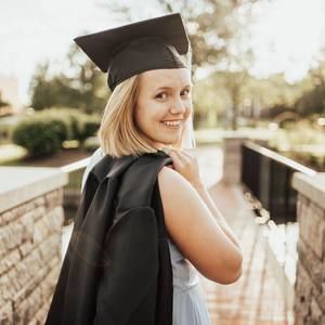 Meet your Posher, Hannah